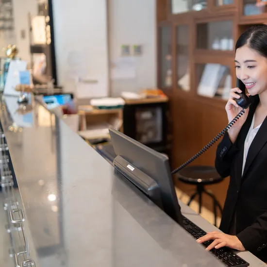 Welcome,To,The,Hotel,happy,Young,Asian,Woman,Hotel,Receptionist,Worker