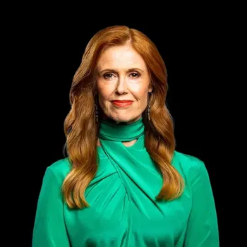 Catriona Wallace in Green